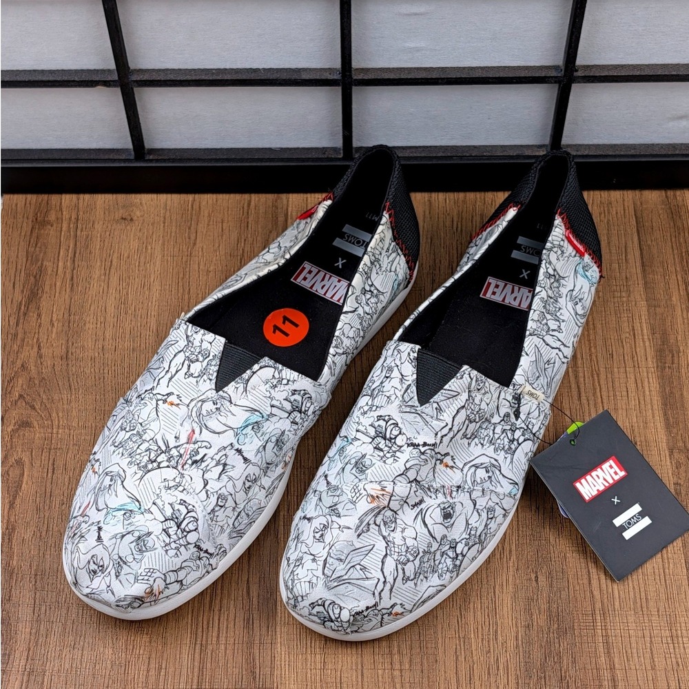 TOMS x Marvel Avengers Comic Print Alpargata Slip On Shoes Mens 11 NEW